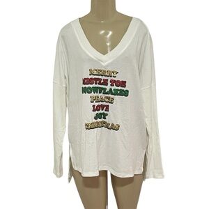 NWT Trueself white super soft Christmas V neck sweater top M